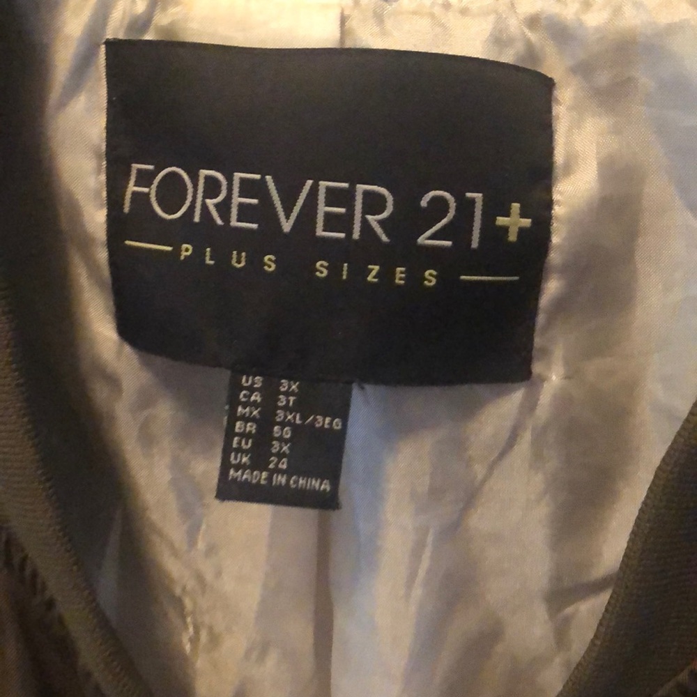 Bomber jacket - Picture 3 of 3